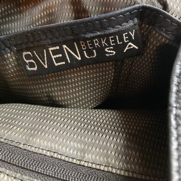 Sven Berkeley Black Leather Sling Backpack California - Picture 8 of 9